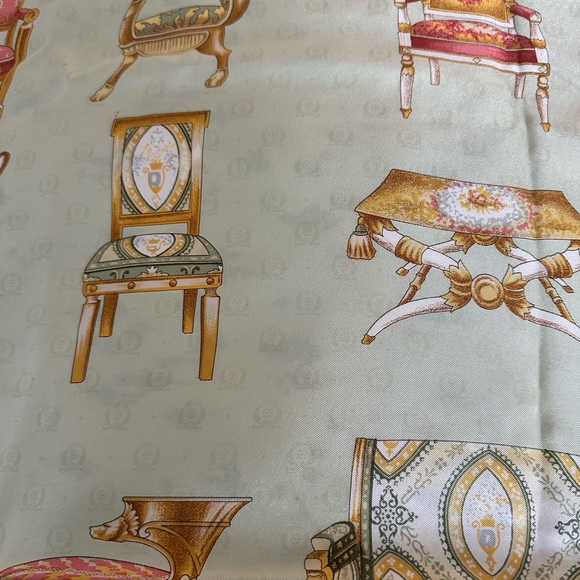 Gucci Silk Scarf - Picture 5 of 5